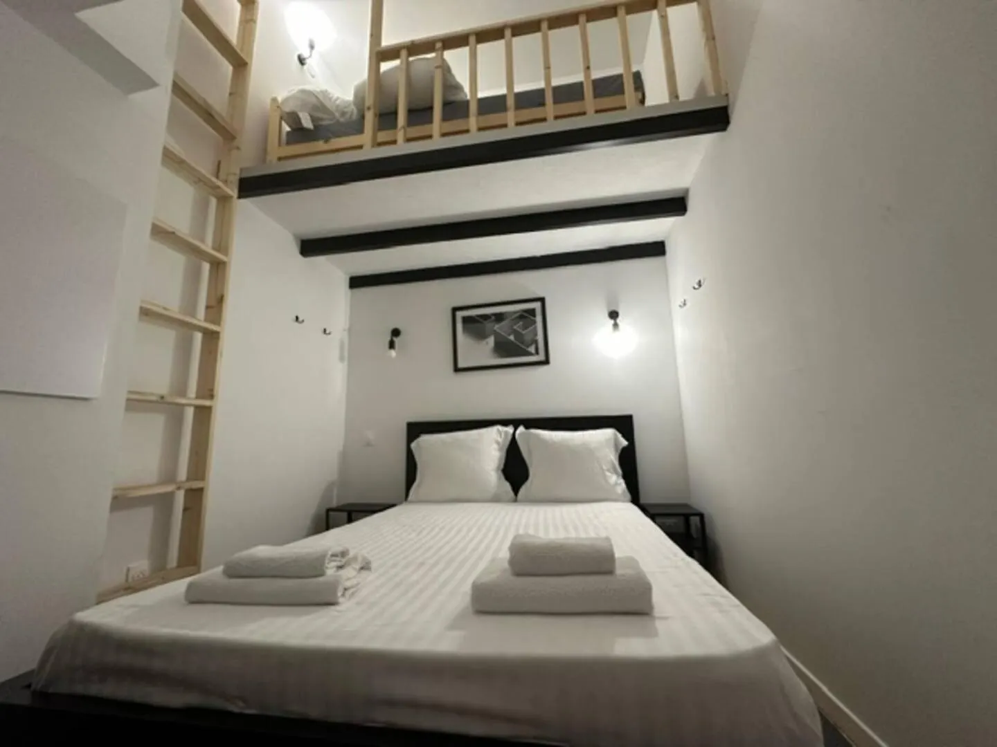 Apartment Studio Steps From The Palace, Beach, City Center Cannes