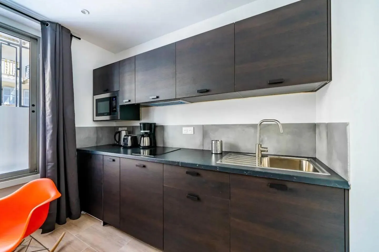 קאן Studio Steps From The Palace, Beach, City Center 0*,  צרפת
